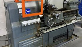 Used OKK RAMO Manual Centre Lathe